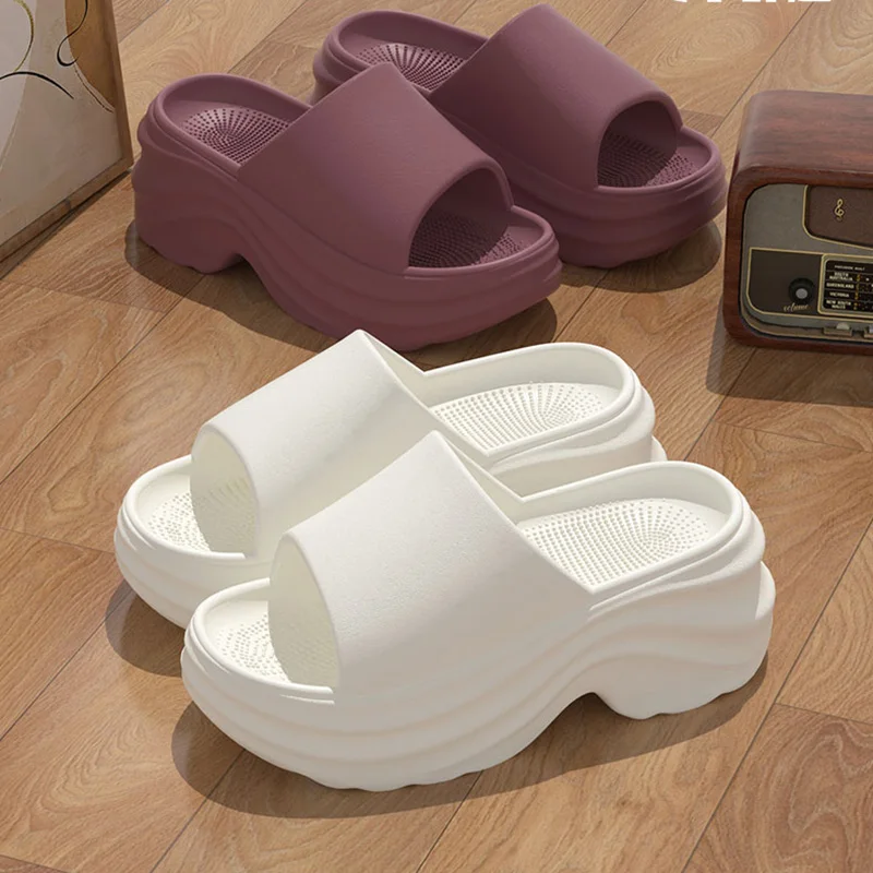 Women Shoes Wedges - Grube platformy, jednokolorowe klapki Eva dla