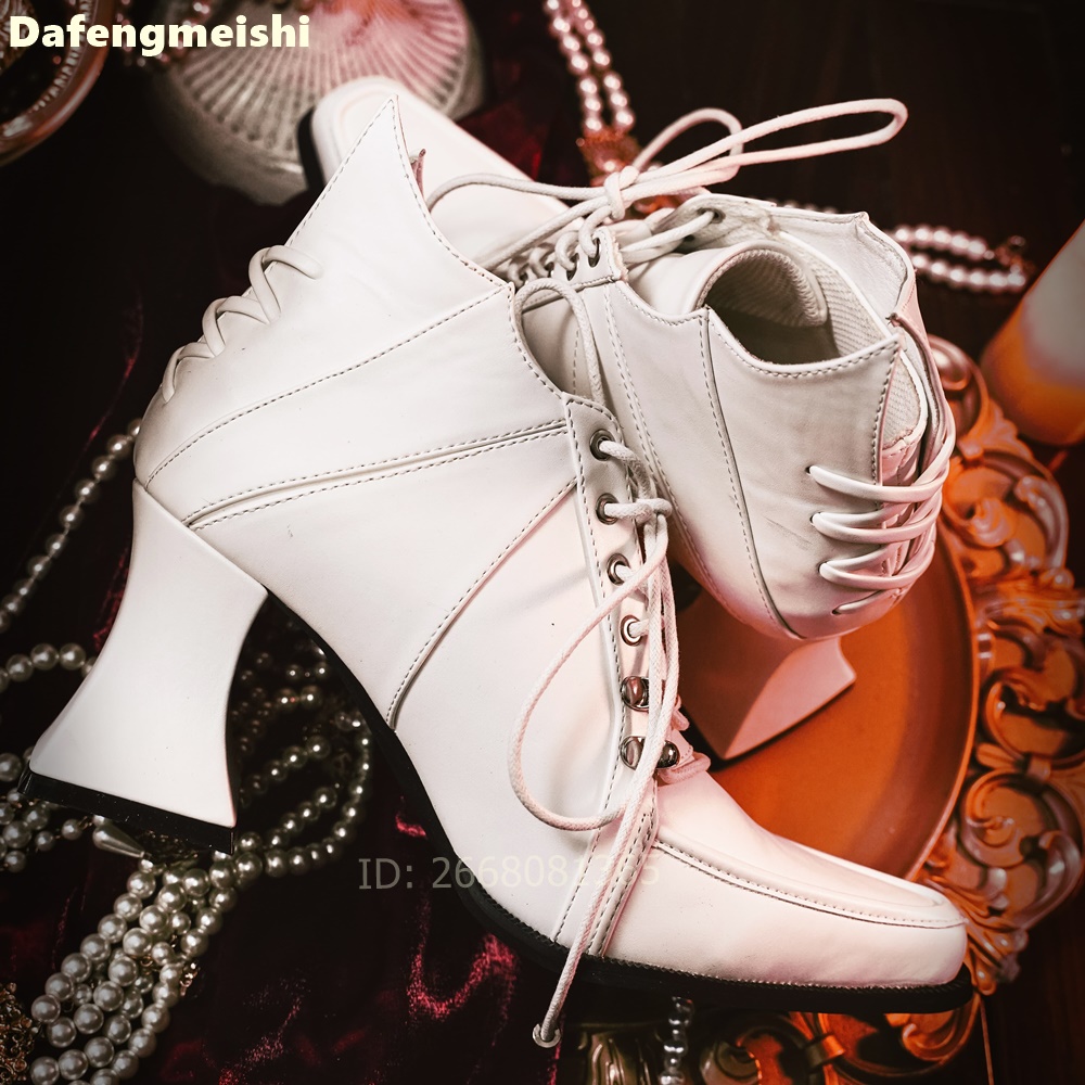 Block Heel Ankle Boots - Białe skórzane botki z kwadratowym noskiem,