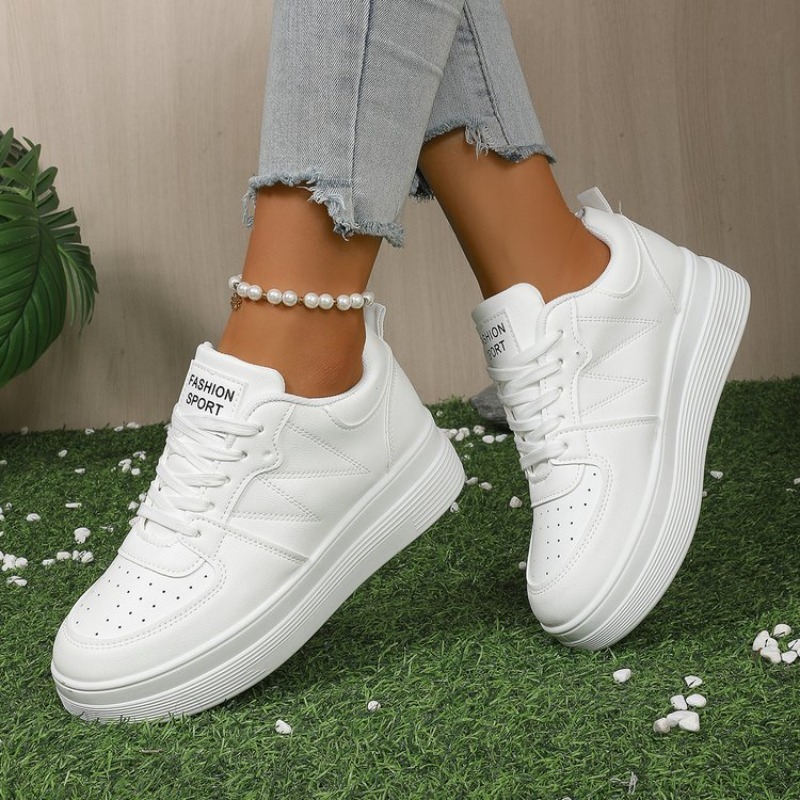 Damskie sneakersy na platformi – Platform Sneakers Chunky recenzja i cena