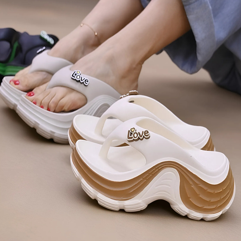 Nowe Klapki Damskie na Grubej  – Platform Sneakers Chunky recenzja i cena