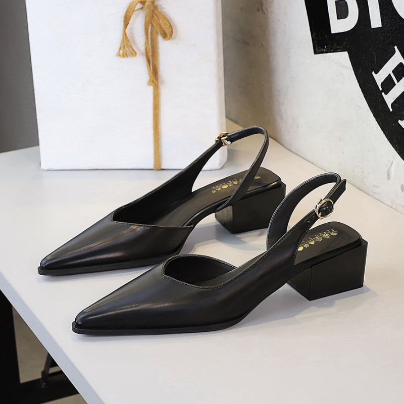 Szpiczaste czółenka z paskiem  – Women'S Shoes Quality recenzja i cena