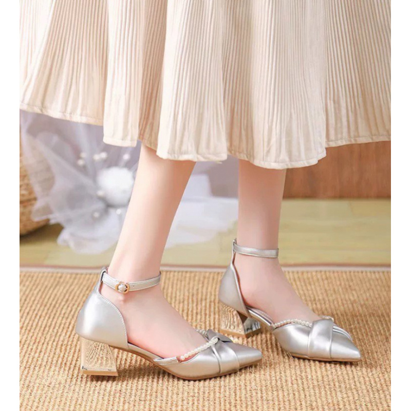 Szpilki z paskiem na kostce z  – Women'S Shoes For Wide Feet recenzja i cena